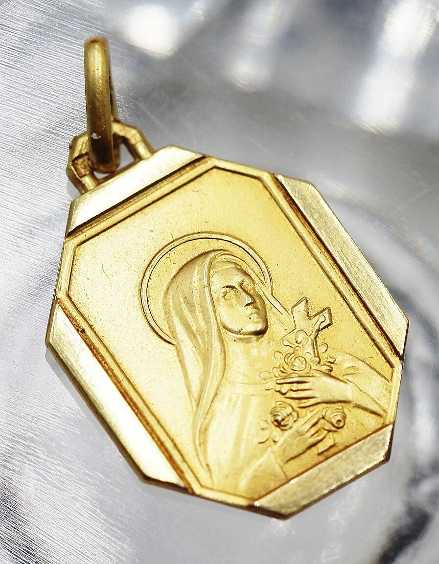 Ancienne Médaille Religieuse Sainte Thérèse Plaqué Or