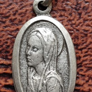 Rare Virgin mary medal