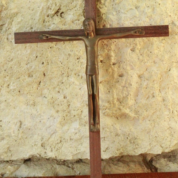 rare croix en bronze et laiton