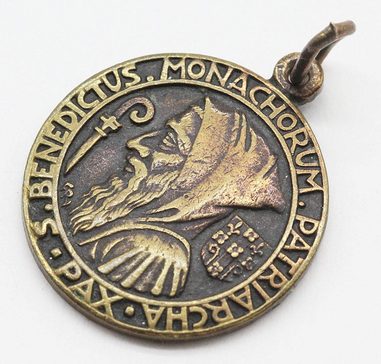Ancienne Médaille Religieuse Saint Benoît de Py