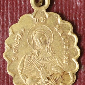 Vintage Virgin mary medal