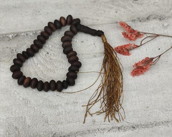 pulsera de rosario de madera