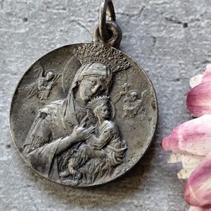 rare Gérard maiella and Virgin Mary medal