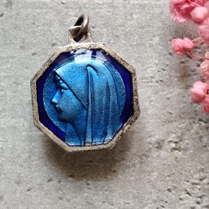gold plated Virgin mary medal