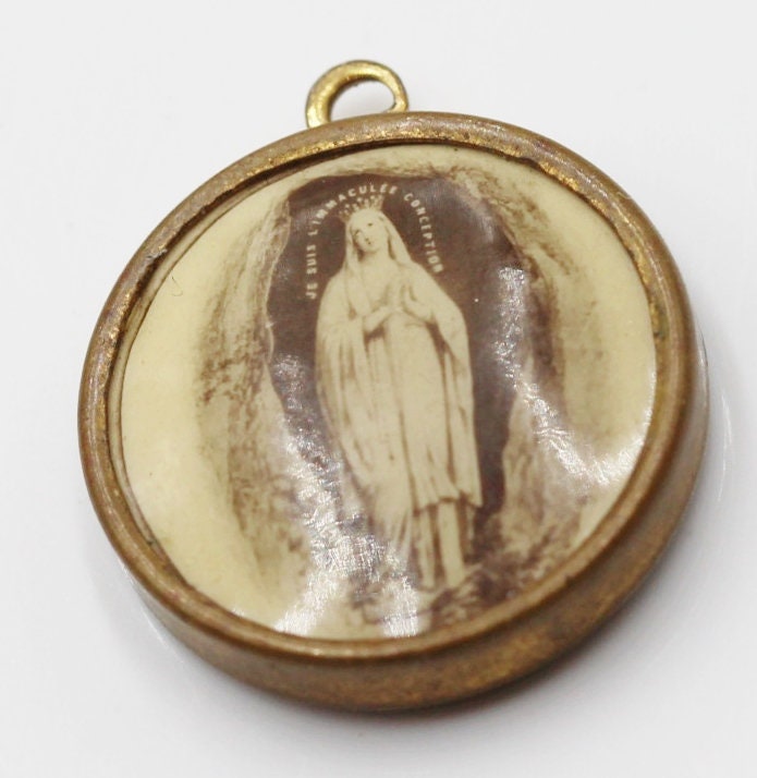 Rare Pendentif Photo Notre Dame de Lourdes