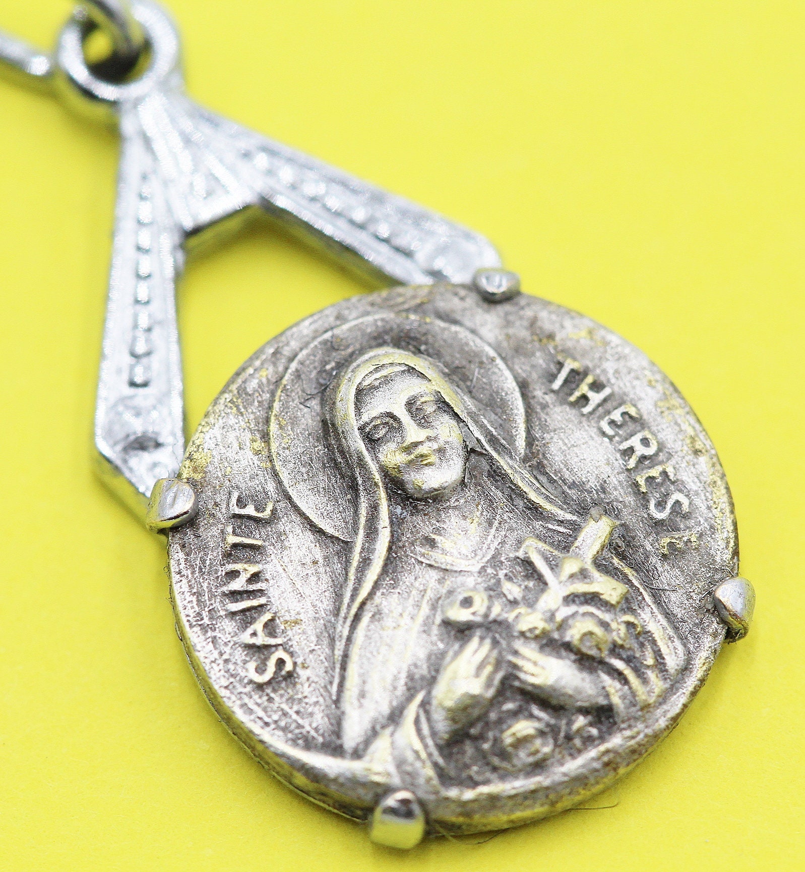 Rare Médaille Sainte Thérèse