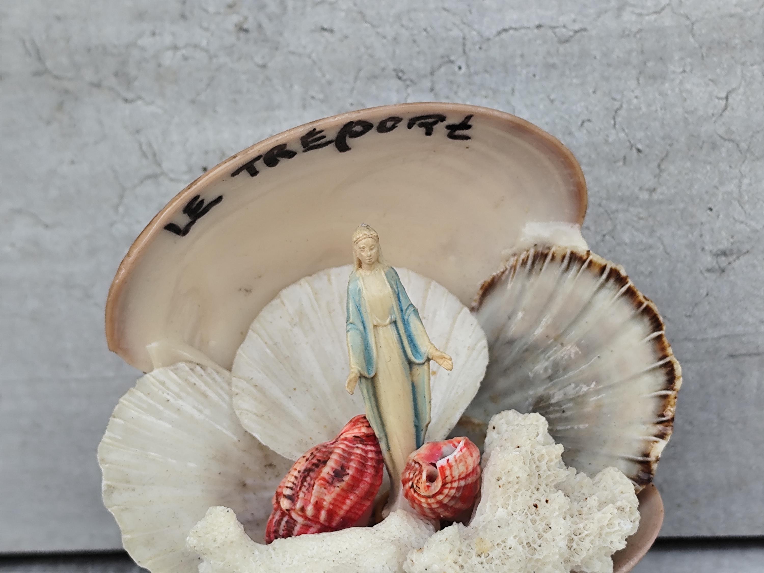 Virgin Mary Shell Virgin Mary in a Seashell – Vintage Souvenir From Le Tréport ...