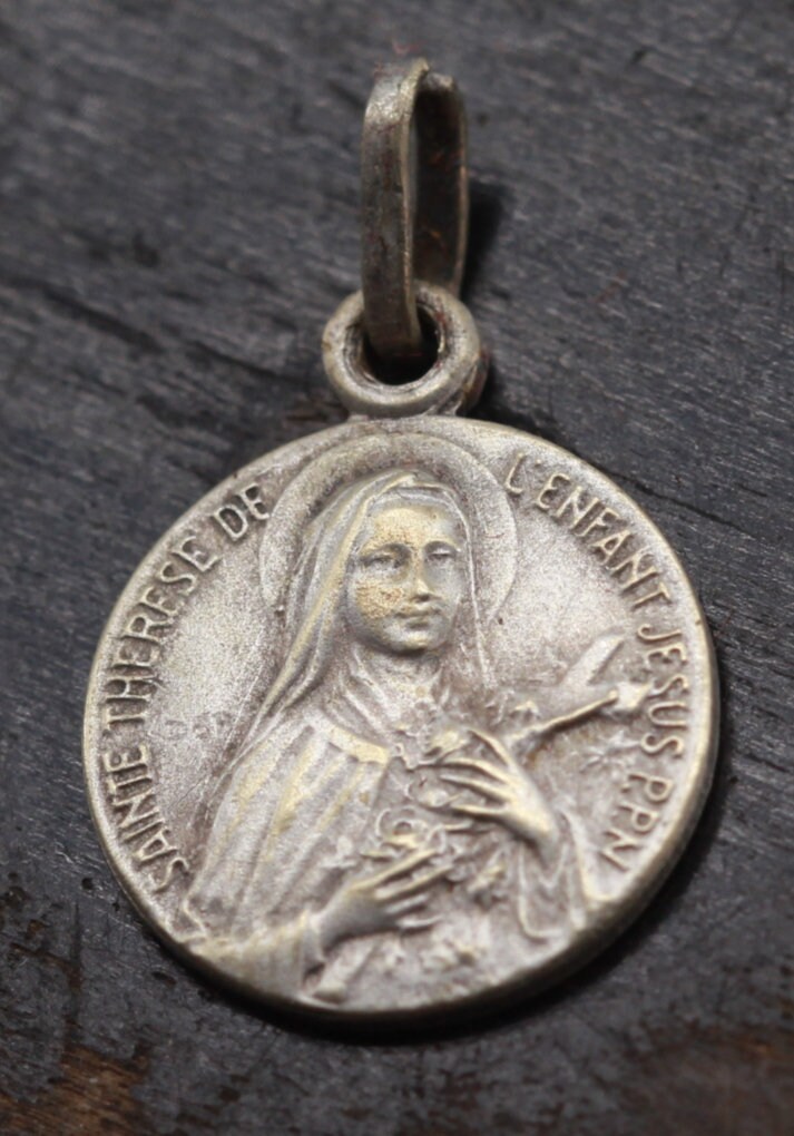 Ancienne Médaille Religieuse Sainte Thérèse