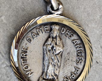 Antike Medaille „Unsere Liebe Frau von den Engeln“ – Religiöser Vintage-Anhänger, katholischer Schutzschmuck, Marienmedaille