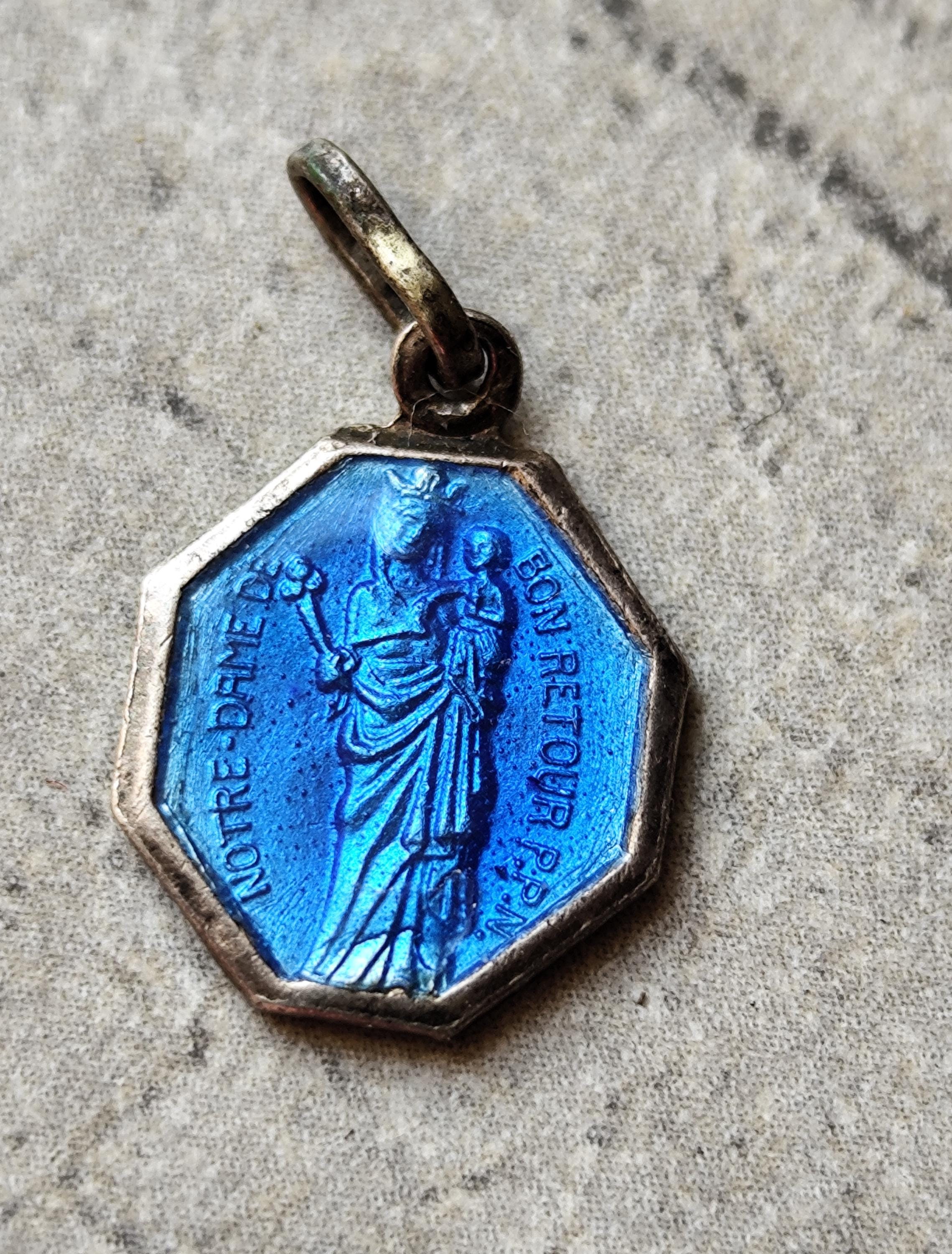 Pendentif Religieux Catholique Ancien En Métal - Occasion - Origine France