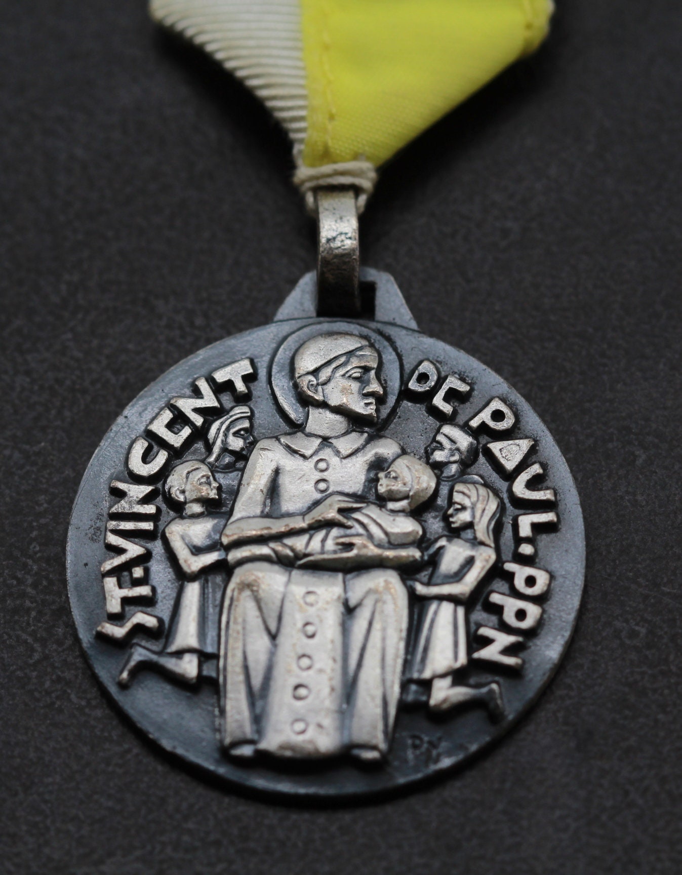 Rare Grande Médaille Saint Vincent de Paul Par Ferdinand Py