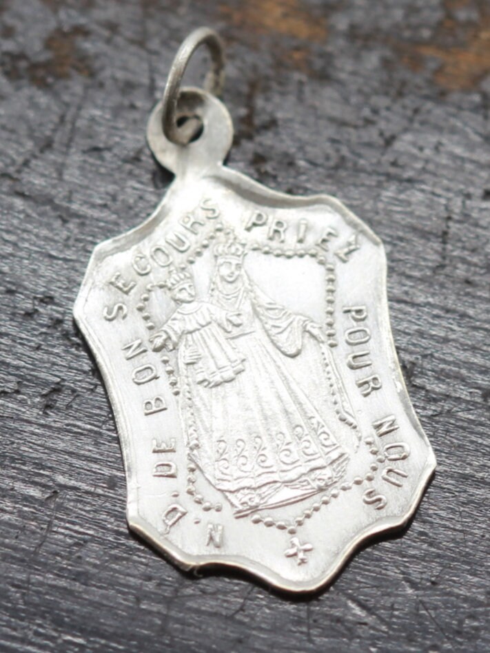 Rare Médaille Notre Dame Du Bon Secours en Argent