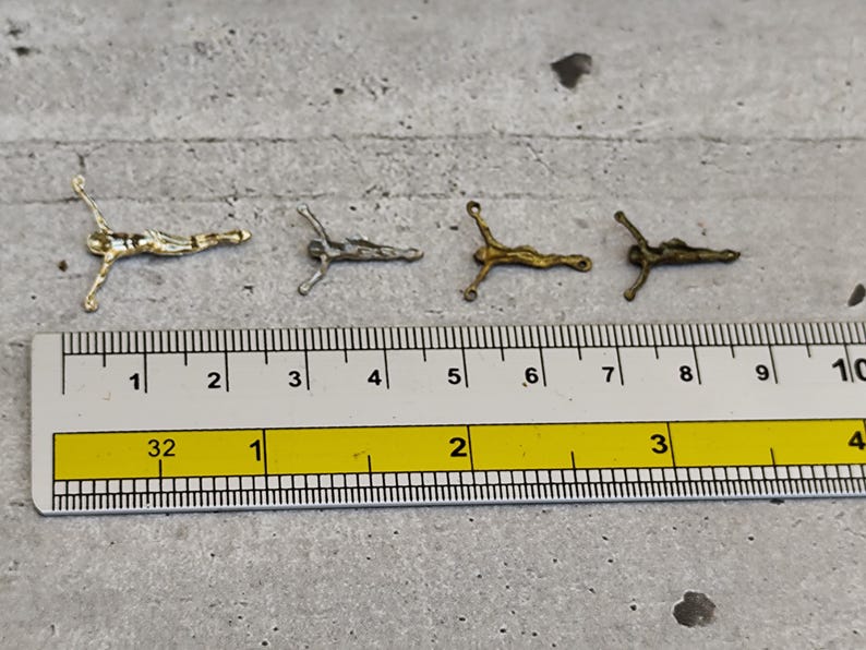 Set of 4 corpora of Jesus Christ for crucifix image 6