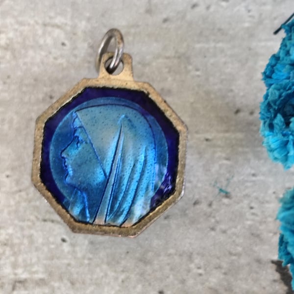 gold plated Virgin mary medal