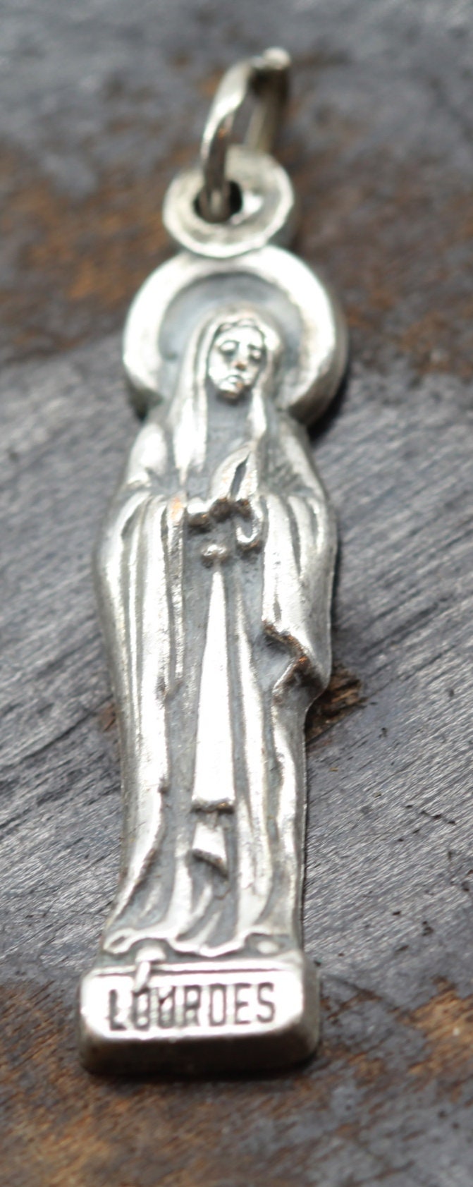 Médaille Notre Dame de Lourdes