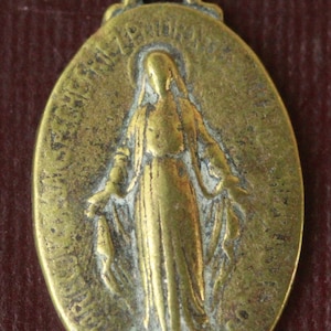 Seltene Medaille der wundertätigen Jungfrau Maria 1830 aus Messing