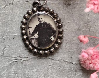 Rare photo priest medal