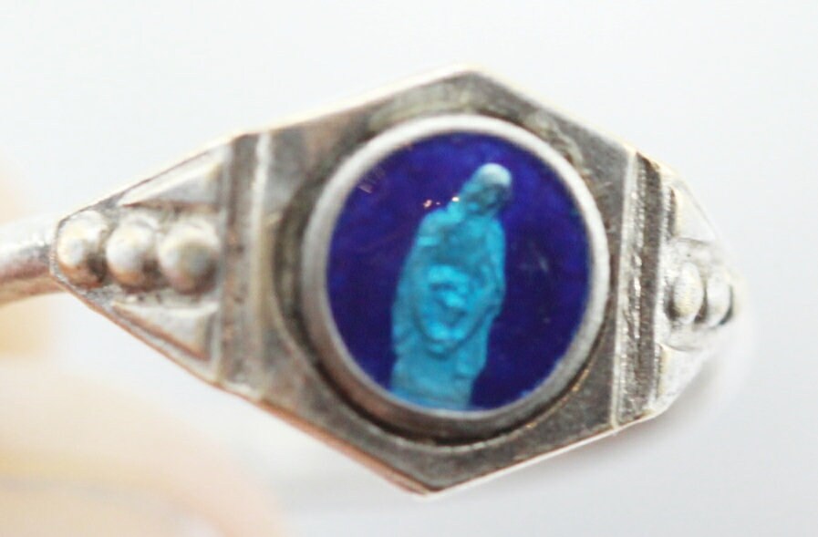 Ancienne Bague Vierge Marie en Email