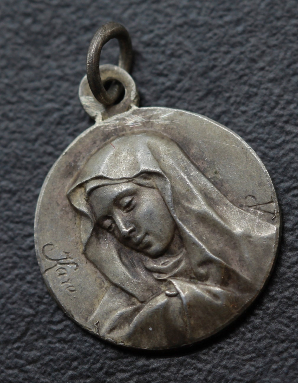 Rare Médaille Vierge Marie Par Karo
