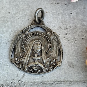 saint therese medal