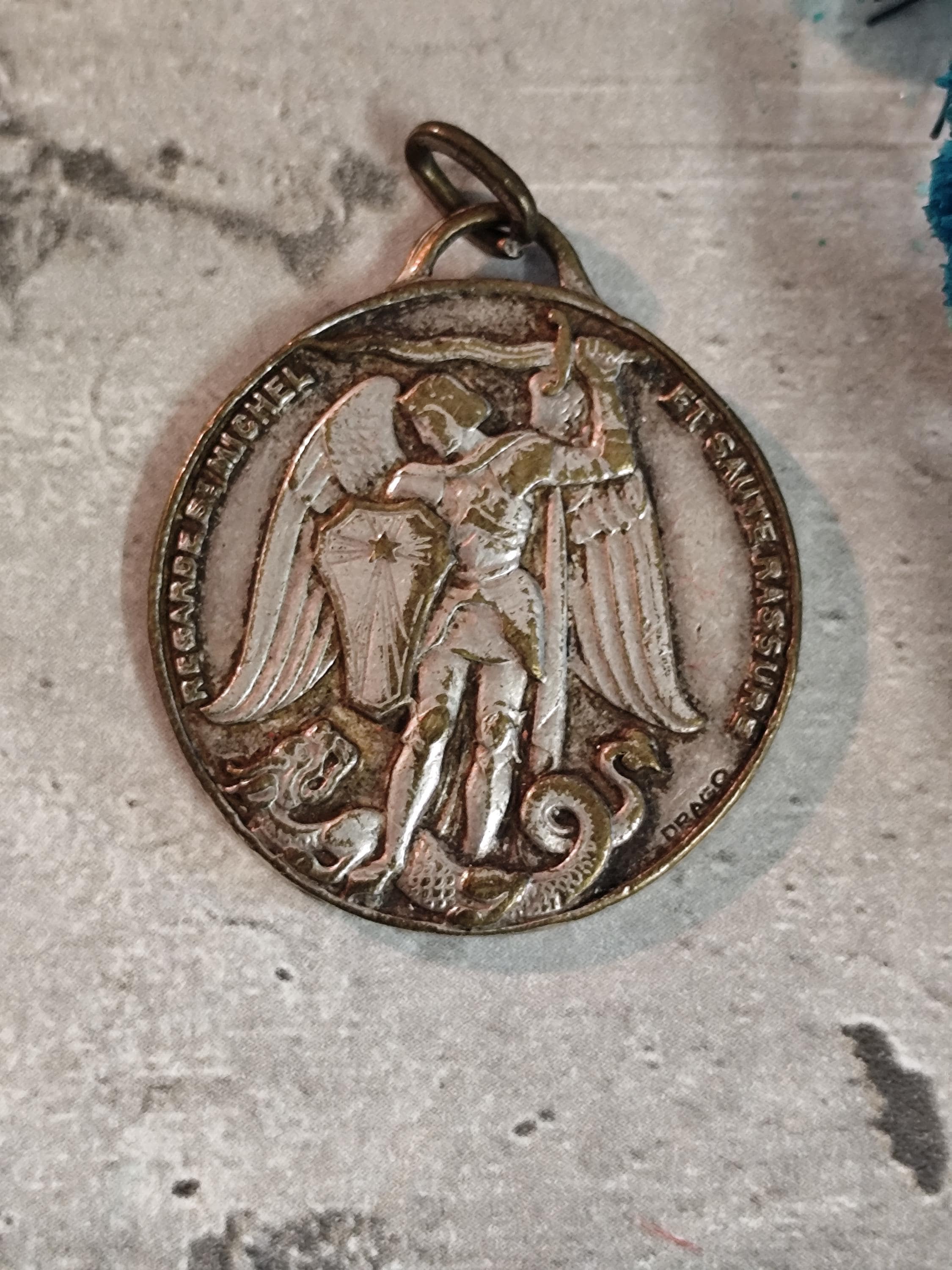 ベルギー ブリュッセル 1918年悪魔に打ち勝つ聖ミカエル 銀メダル ベルギー ブリュッセル 1918年悪魔に打ち勝つ聖ミカエル 銀メダル