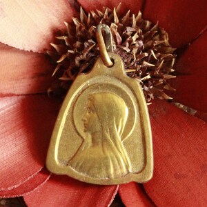 Rare virgin mary  medal