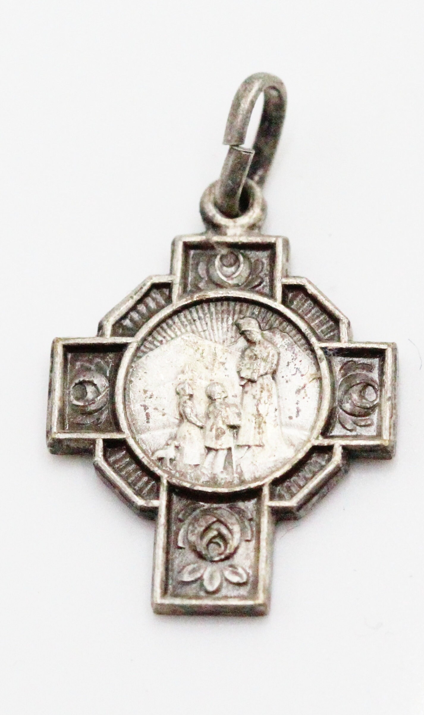 Ancienne Médaille Notre Dame de La Salette