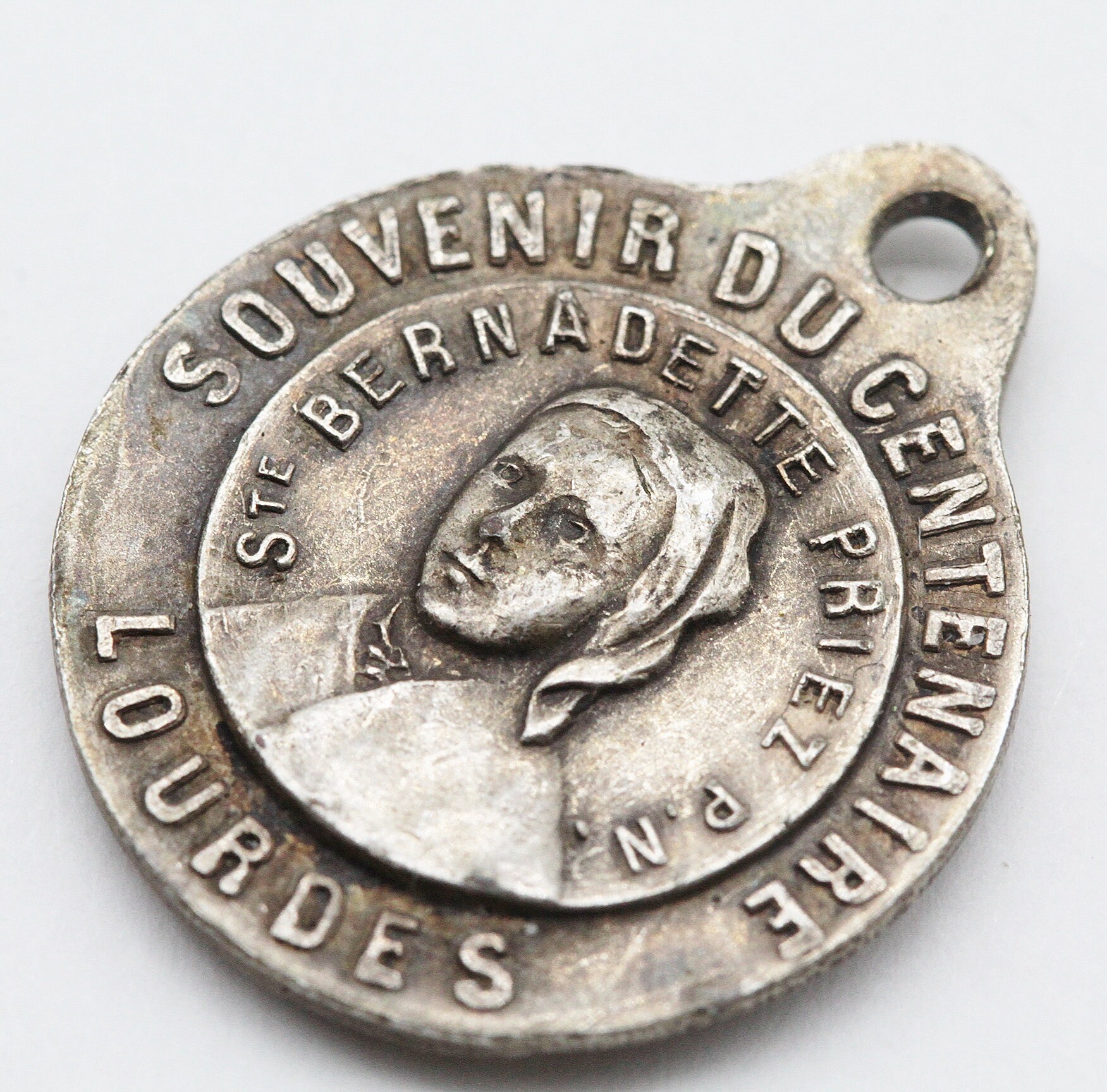 Ancienne Médaille Religieuse Sainte Bernadette