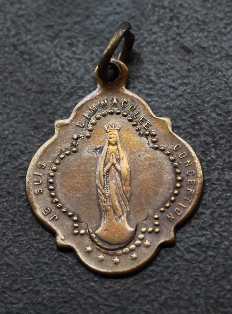 Rare Médaille Notre Dame de Lourdes