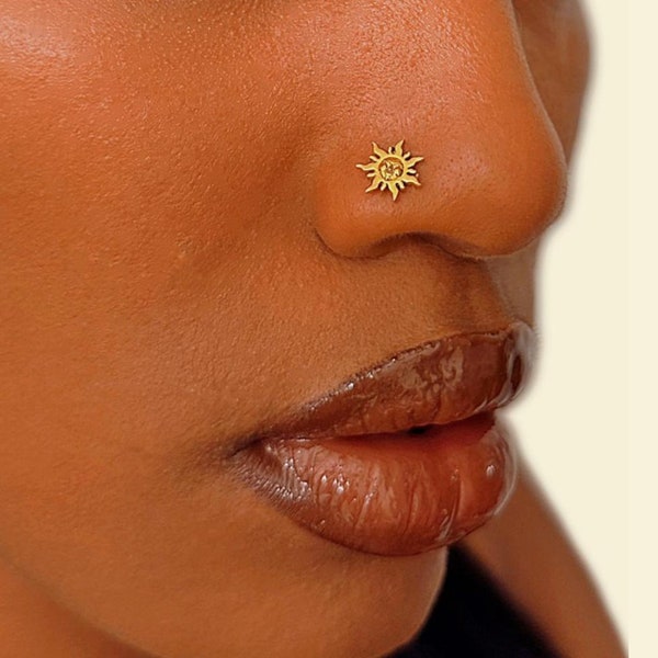 Tribal Sun Nose Stud, nose pin, nose jewelry, nose piercings, 20g nose rings, L shape nose rings, 14kt gold. Nose ring with design