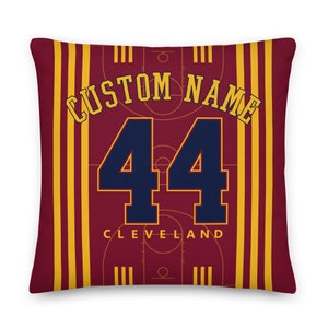 Cleveland Basketball Personalisierte Name & Nummer Kissenbezüge, Kissenbezug, Dekor, Icon Jersey, Statement, Geschenk für Papa, Cavs, Cavaliers