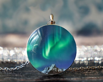 night sky pendant , natural jewelry , aurora pendant , northern lights gift , northern sky pendant , northern necklace , aurora jewelry ,