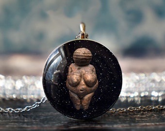venus of willendorf , sacred feminine , fertility goddess , venus necklace , fertility necklace , goddess pendant , willendorf necklace