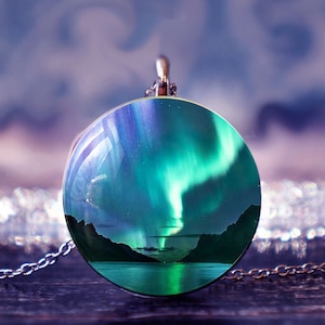 aurora borealis , northern lights , aurora necklace , aurora pendant , borealis necklace , northern light jewel