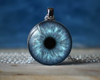 eye necklace , steampunk necklace , eyeball necklace , eyeball necklace , eyeball jewelry , halloween necklace , creepy necklace