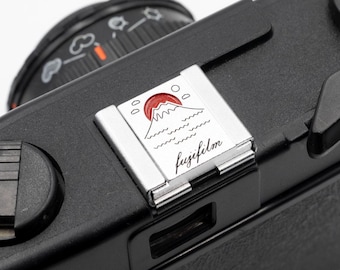 Custom Silver Fujifilm Camera Hot Shoe Cover: Mountain & Sun Design