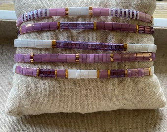 Tila Tile Square Glass Bead Verstelbare armband met 14K Gold Accent Beads Purple Lavender // Stapelbaar delicaat