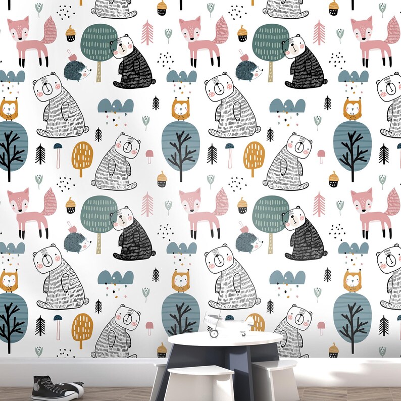 Scandinavian Wallpaper / Childrens Room / Woodland Animals / Hand Drawn