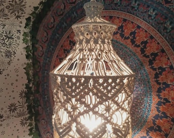 Lámpara colgante de macramé