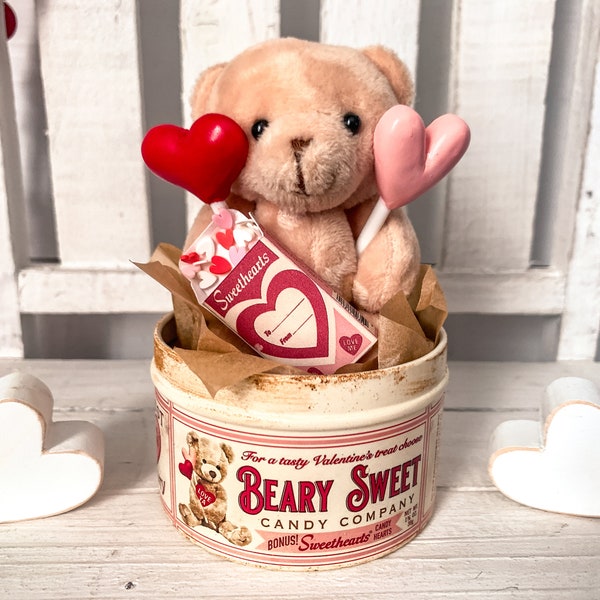 Valentines Day Mini Vintage Candy Tin, Beary Sweet Candy Company, Heart Shaped Lollipops, Teddy Bear, Candy Hearts