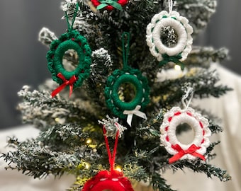 Mini Crochet Christmas Wreath Decoration
