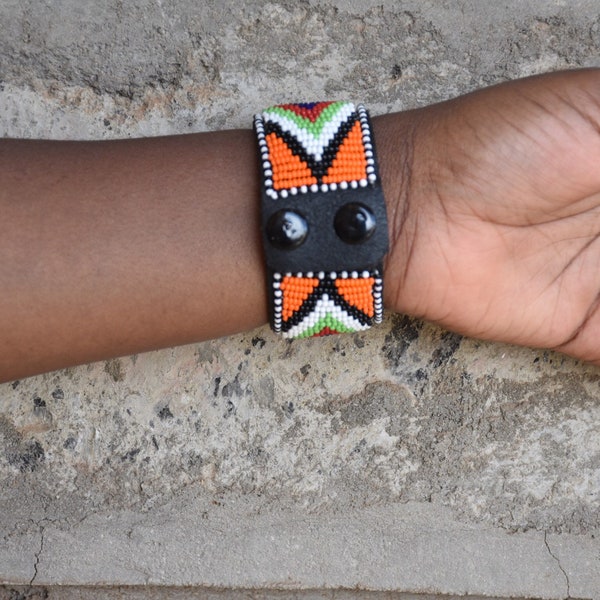 Kralen Afrikaanse lederen armbanden, Afrikaanse tribale sieraden Maasai Bangle, Unisex gepersonaliseerde armband, lederen manchetarmband geschenken voor haar