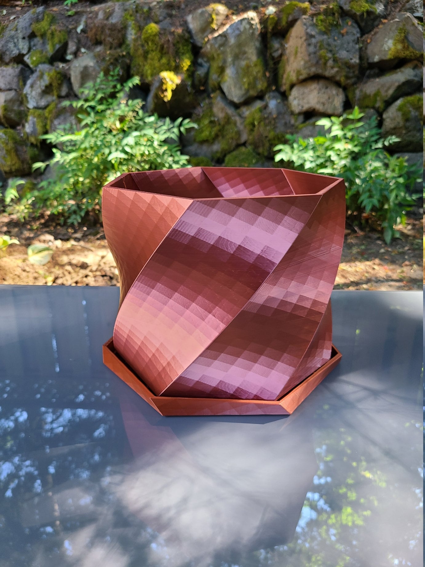 Twisted Planter and Drain Tray | Large | 10 inch | Solid Color