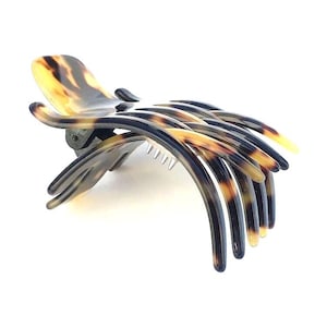 Wardani, medium comb tortoiseshell Jaw clip handmade in France from acetate celluloid  5x8 cm