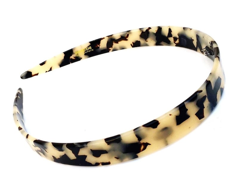 Wardani,1/2 French tortoiseshell headband with small teeth on the side for better grip ,1.5 cm Handmade in France White tokyo