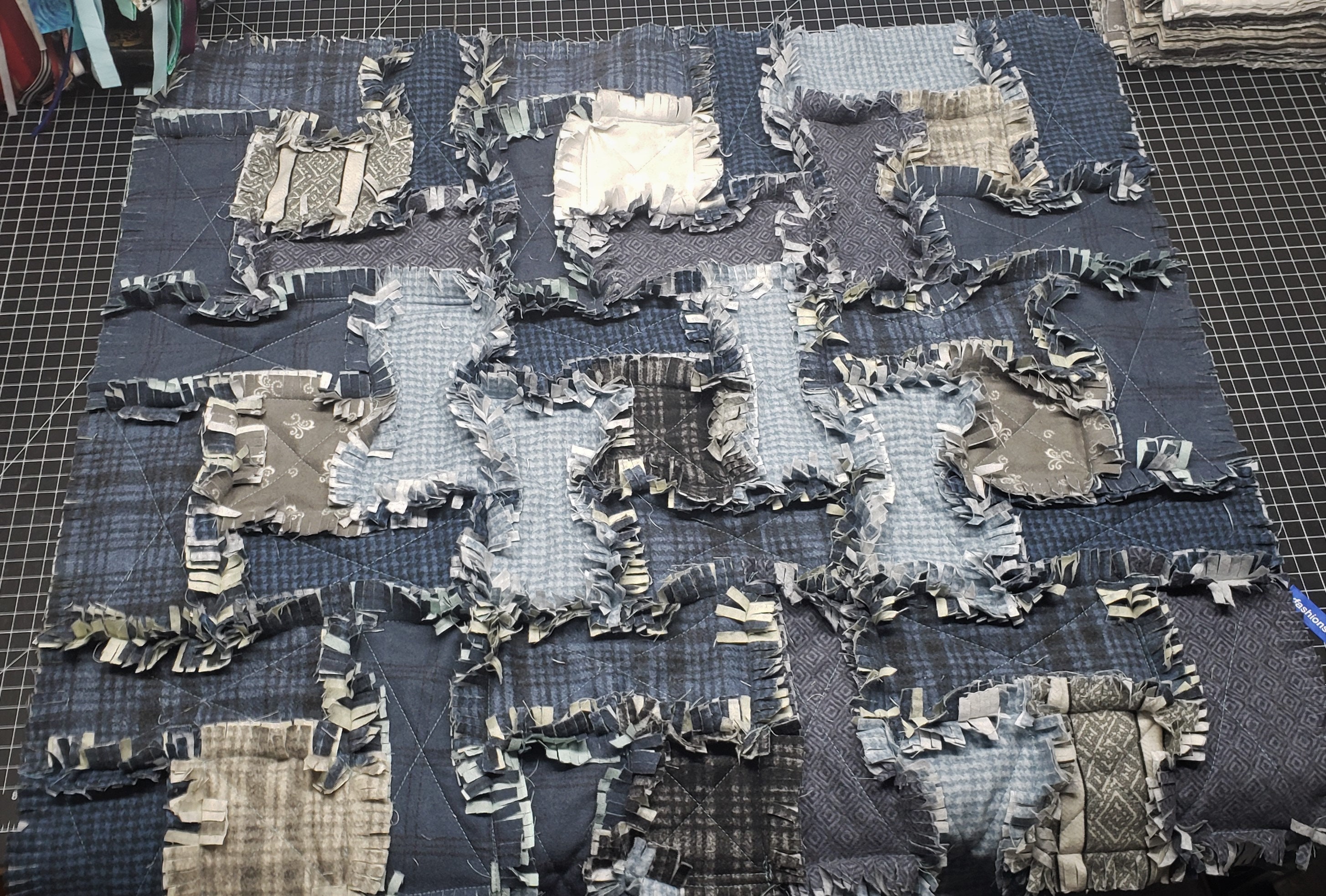 Flannel Rag Quilt Kit Woolies Flannel Complete Kit Precut Etsy Canada