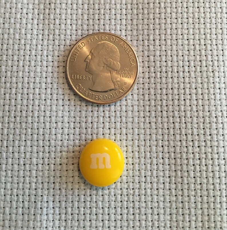Candy Needle Minder-Candy Cover Minder-Cross Stitch Minder-Fridge Magnet-Needle Nanny-Whiteboard Magnet-Stitching Minder-Brooch Magnet-M/&M