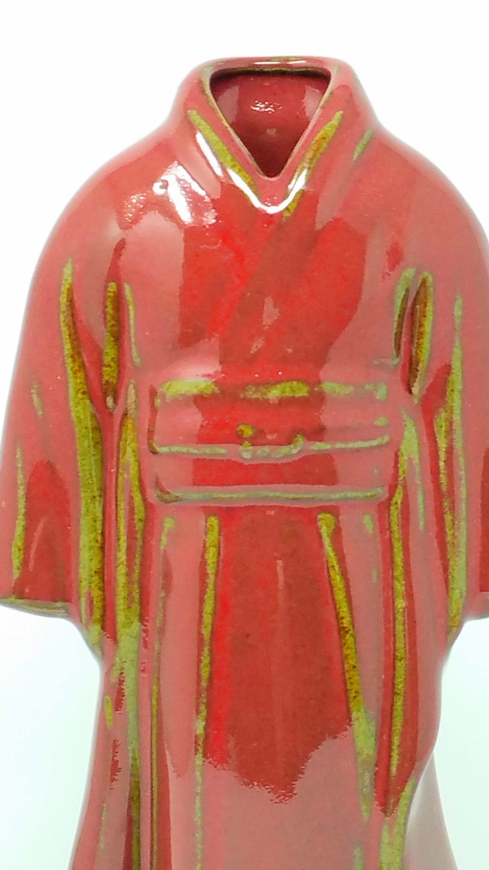 Elegant Red Kimono Vase // Vintage Ceramic // Unique Oriental Etsy