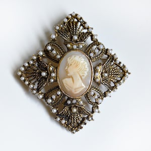 Vintage Cameo Gold Tone Pearl Hand Carved Fine Brooch or Pendant