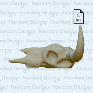 K&ouml;nnte beinhalten: Ein 3D-gedrucktes Modell eines Bullensch&auml;dels mit einem einzigen Horn. Das Modell ist in hellgrau gedruckt und soll als Dekorationsobjekt verwendet werden.